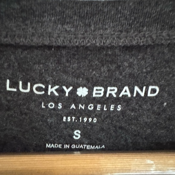 E. Gray Love our Planet Be Kind Tee size S - Picture 3 of 3